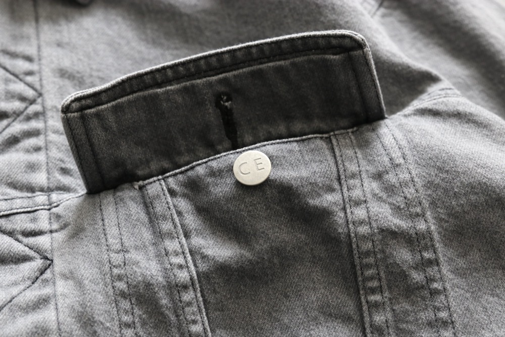 C.E(��������) "WASHED BLACK DENIM TRUCKER JACKET"
