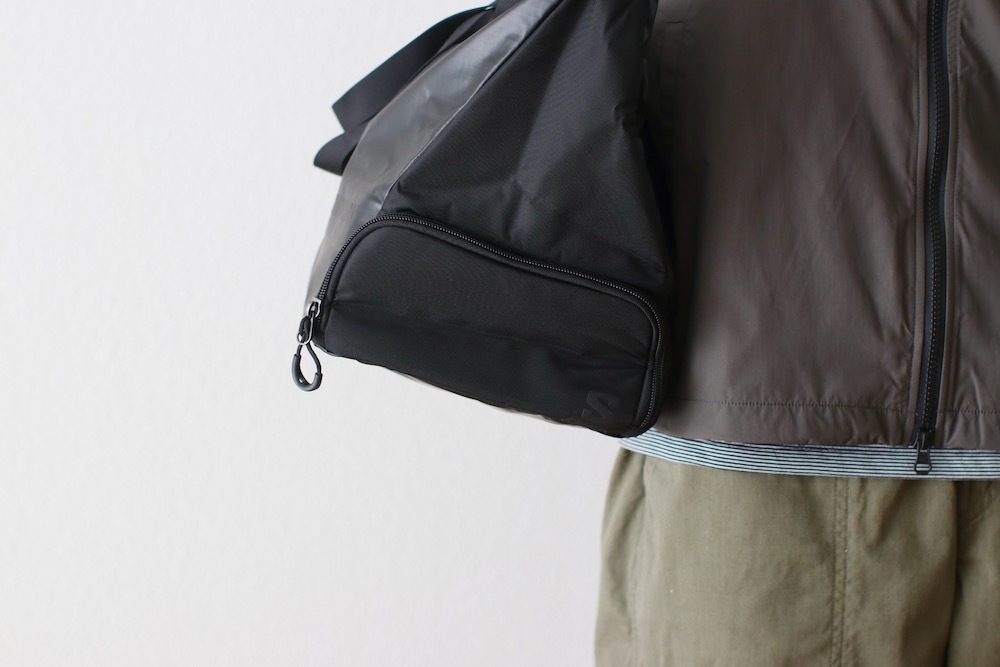 ��1.29 0:00 Release��SALOMON(�������) "EXTENDED TOTEBAG BLACK"