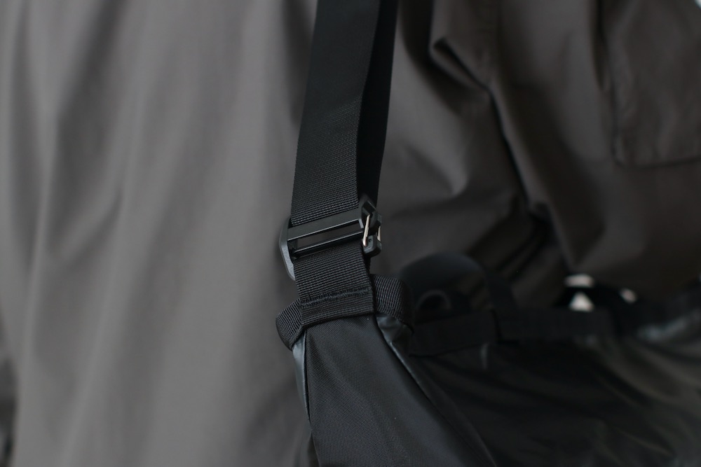 ��1.29 0:00 Release��SALOMON(�������) "EXTENDED TOTEBAG BLACK"