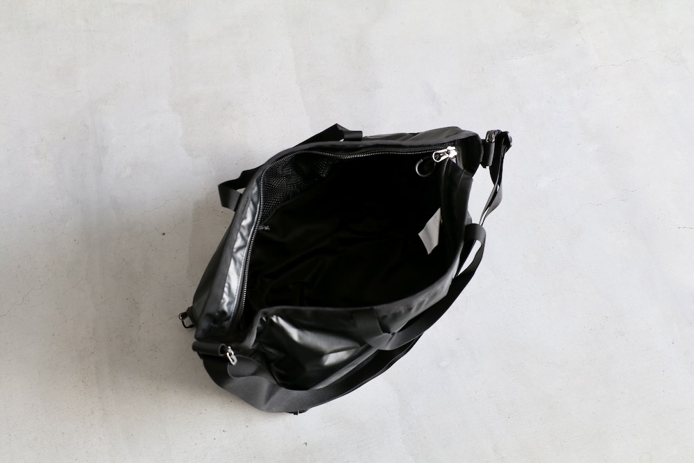 ��1.29 0:00 Release��SALOMON(�������) "EXTENDED TOTEBAG BLACK"