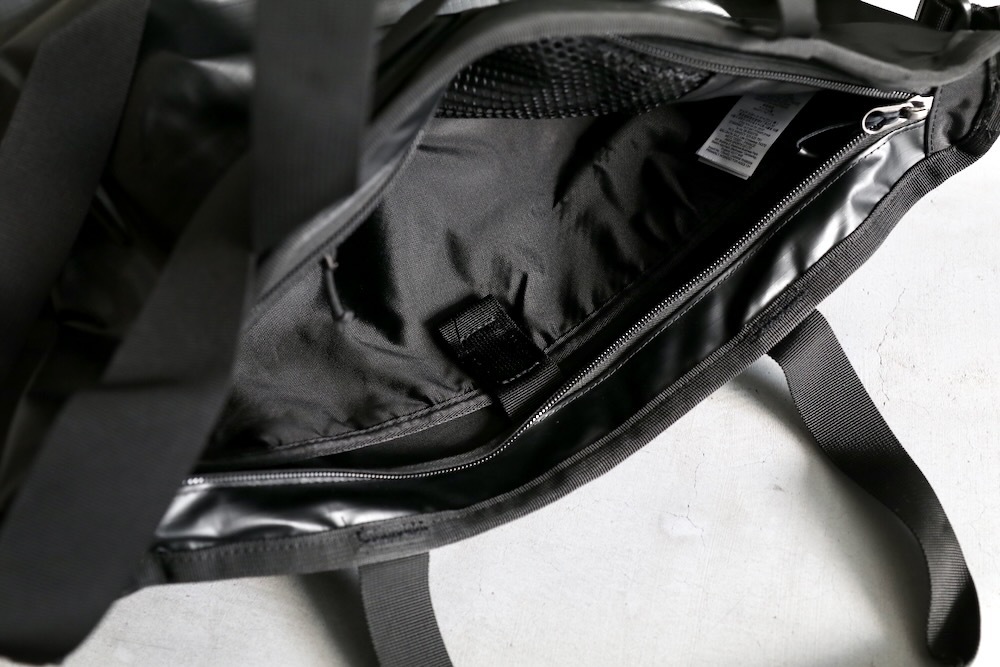 ��1.29 0:00 Release��SALOMON(�������) "EXTENDED TOTEBAG BLACK"