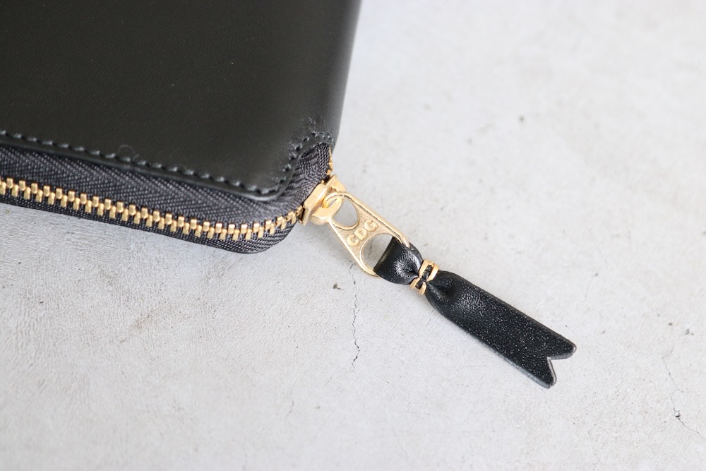κ١Wallet COMME des GARCONS (å ǥ륽) "ޤZIP - CLASSIC LEATHER LINE 8Z-D002-051"