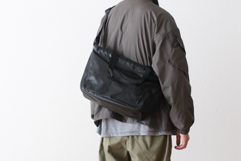 SALOMON(�������) "EXTENDED TOTEBAG SMALL BLACK"