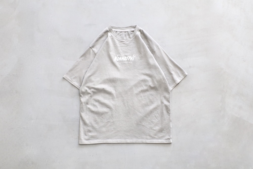 nonnative(�Υ�ͥ��ƥ���) "DWELLER S/S TEE "THAT NONNATIVE PRODUCTION��"