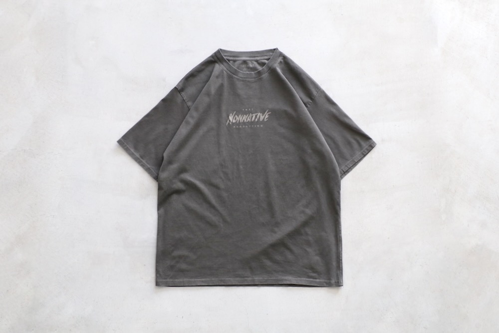 nonnative(�Υ�ͥ��ƥ���) "DWELLER S/S TEE "THAT NONNATIVE PRODUCTION��"