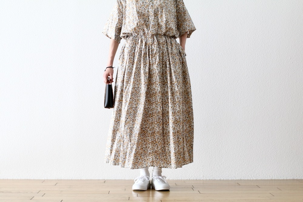 ��WOMEN'S��TOUJOURS�ʥȥ����塼�ˡ�Short Sleeve Classic Gathered Dress -LIBERTY BERRY FLOWER PRINT COTTON CLOTH-��