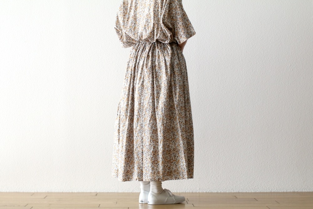 ��WOMEN'S��TOUJOURS�ʥȥ����塼�ˡ�Short Sleeve Classic Gathered Dress -LIBERTY BERRY FLOWER PRINT COTTON CLOTH-��