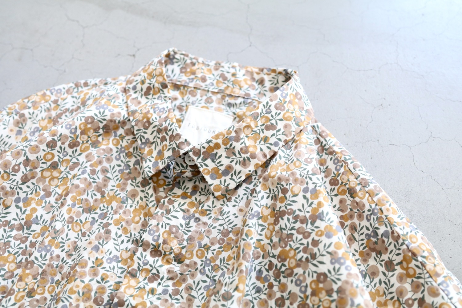 ��WOMEN'S��TOUJOURS�ʥȥ����塼�ˡ�Short Sleeve Classic Gathered Dress -LIBERTY BERRY FLOWER PRINT COTTON CLOTH-��