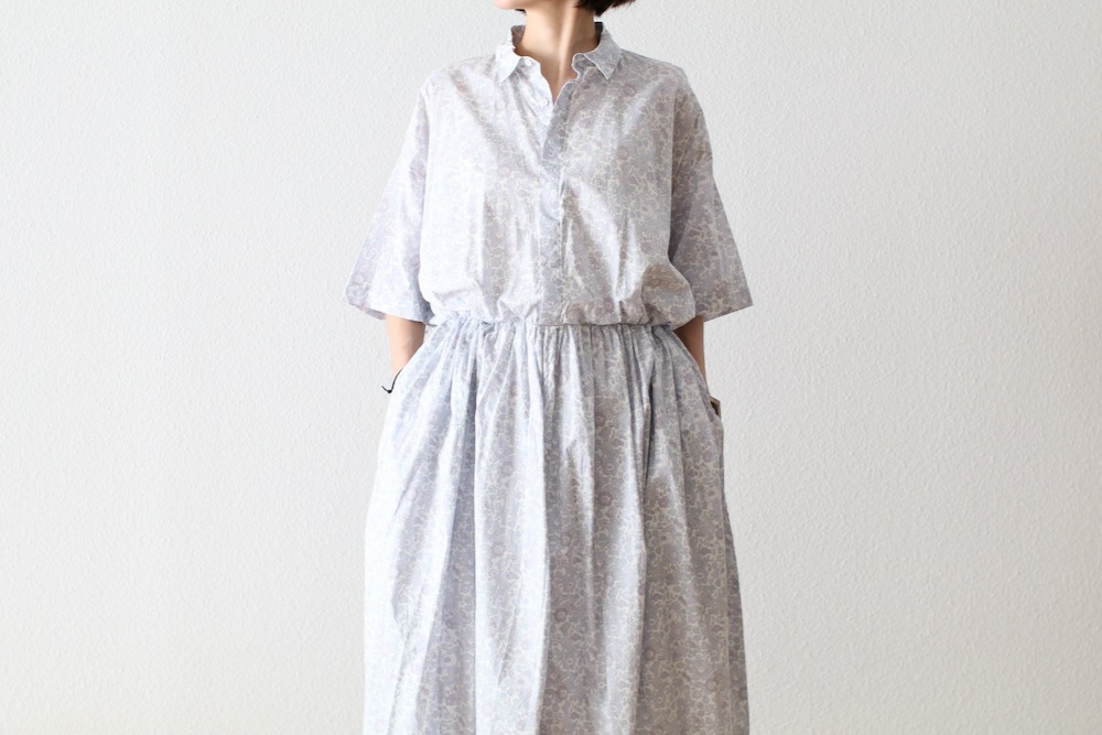 ��WOMEN'S��TOUJOURS�ʥȥ����塼�ˡ�Short Sleeve Classic Gathered Dress -LIBERTY GRAY FLOWER PRINT COTTON CLOTH-��