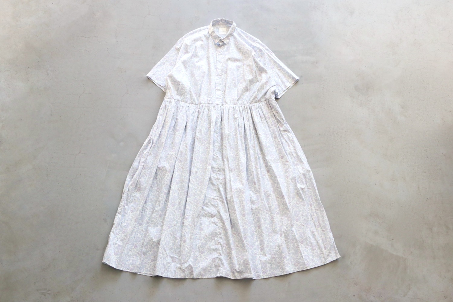 WOMEN'S】TOUJOURS（トゥジュー）“Short Sleeve Classic Gathered