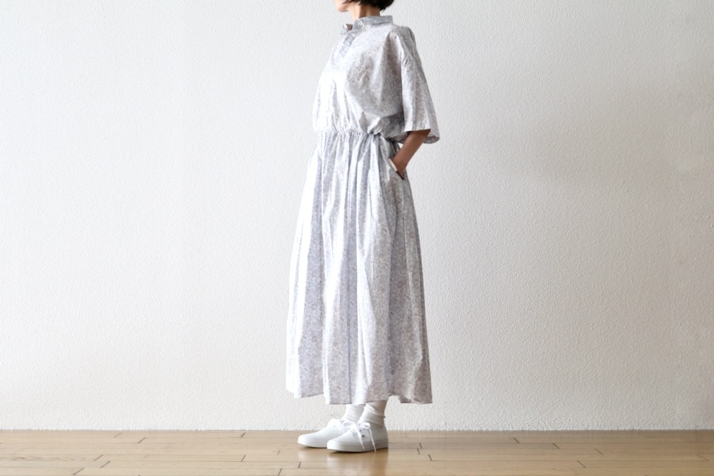 ��WOMEN'S��TOUJOURS�ʥȥ����塼�ˡ�Short Sleeve Classic Gathered Dress -LIBERTY GRAY FLOWER PRINT COTTON CLOTH-��