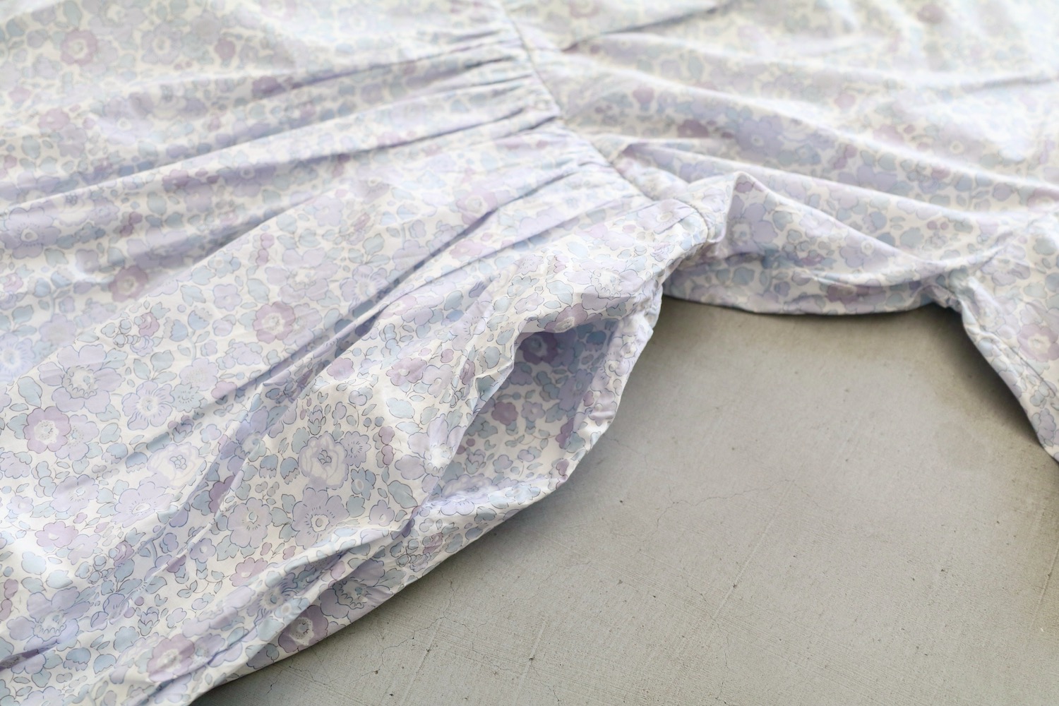 WOMEN'S】TOUJOURS（トゥジュー）“Short Sleeve Classic Gathered