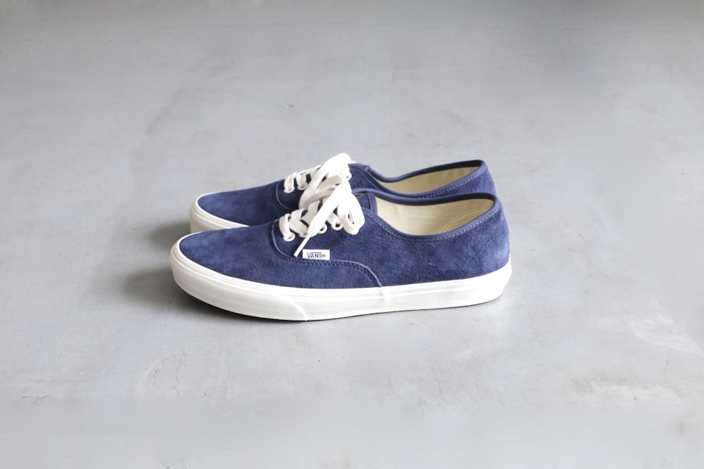 unisexVANS() "Authentic Pig Suede"