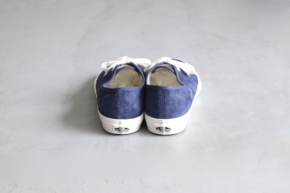 unisexVANS() "Authentic Pig Suede"