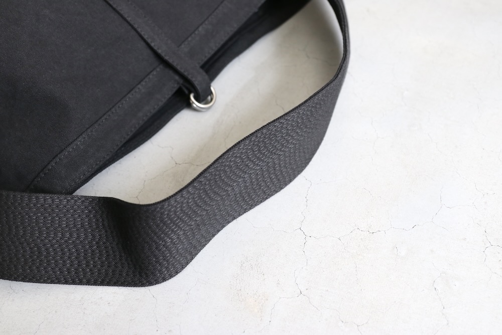 Taiga Takahashi / T.T(������ �����ϥ� / �ƥ������ƥ���) "Lot.004 Newsboy Bag"