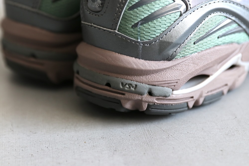 MIZUNO (ߥ) "WAVERIDER10"