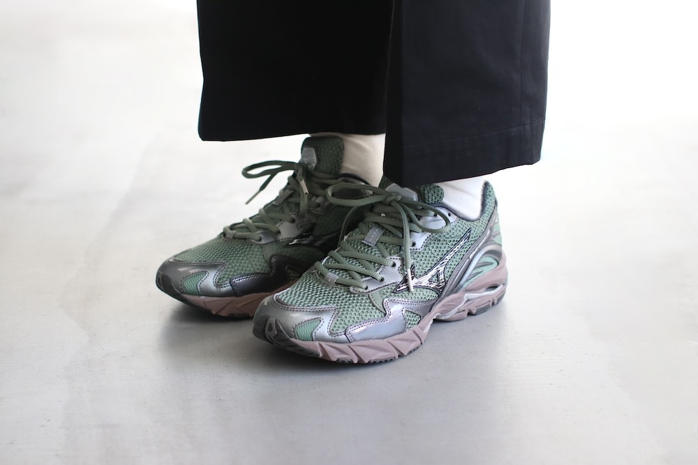 MIZUNO (ߥ) "WAVERIDER10"