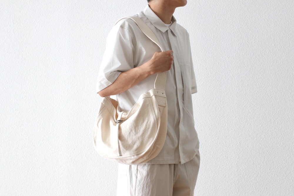 Taiga Takahashi / T.T(������ �����ϥ� / �ƥ������ƥ���) "Lot.018 Newsboy Bag Small"