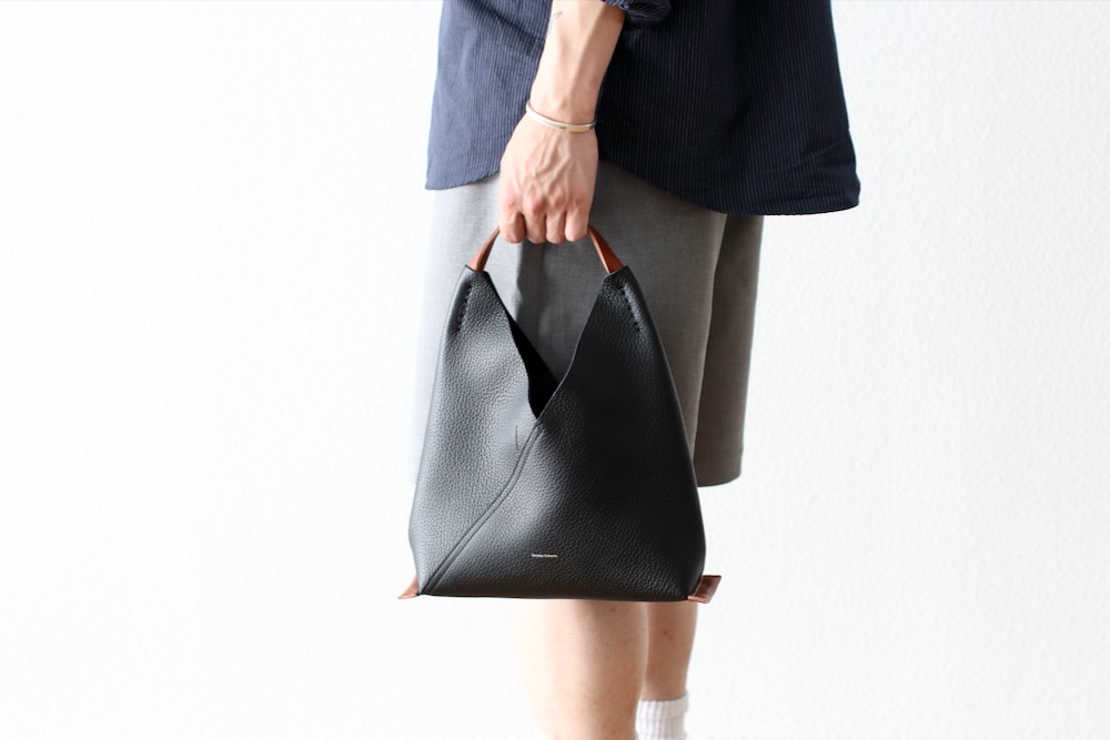 ��12.6 12:00 Release��HenderScheme (���������������) "triangle bag"