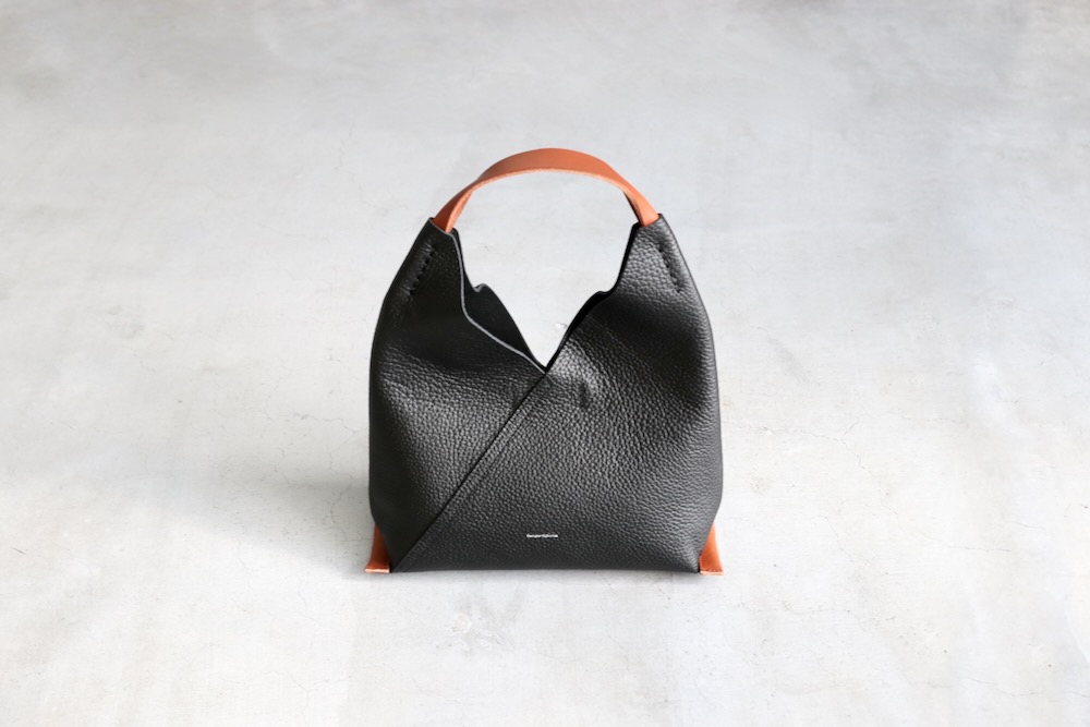 ��12.6 12:00 Release��HenderScheme (���������������) "triangle bag"