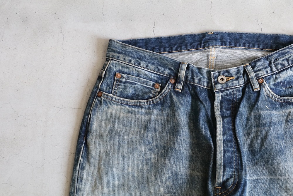25ss 新品 MADNESS マッドネス エイジングデニムパンツ M MADNESS (マッドネス) 