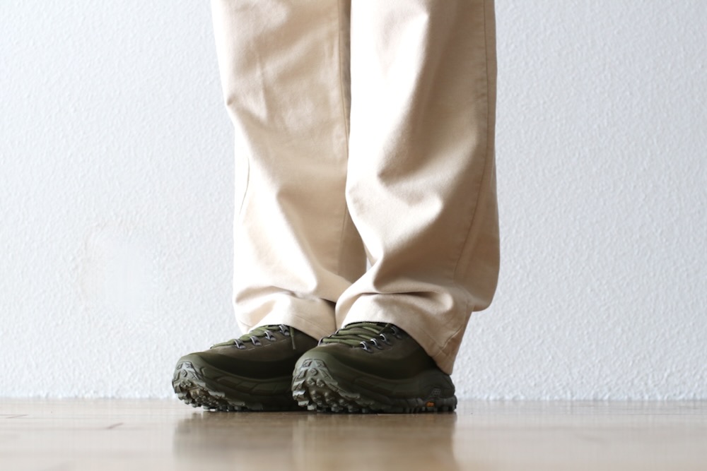 C.E(��������) "BRUSHED SOFT COTTON ONE TUCK PANTS"