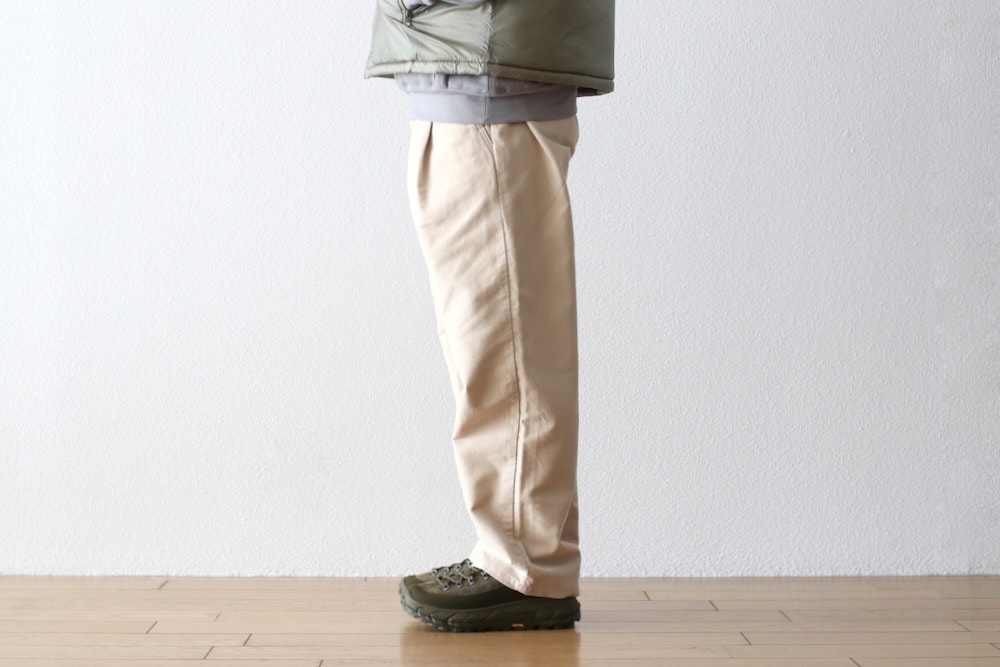 C.E(��������) "BRUSHED SOFT COTTON ONE TUCK PANTS"