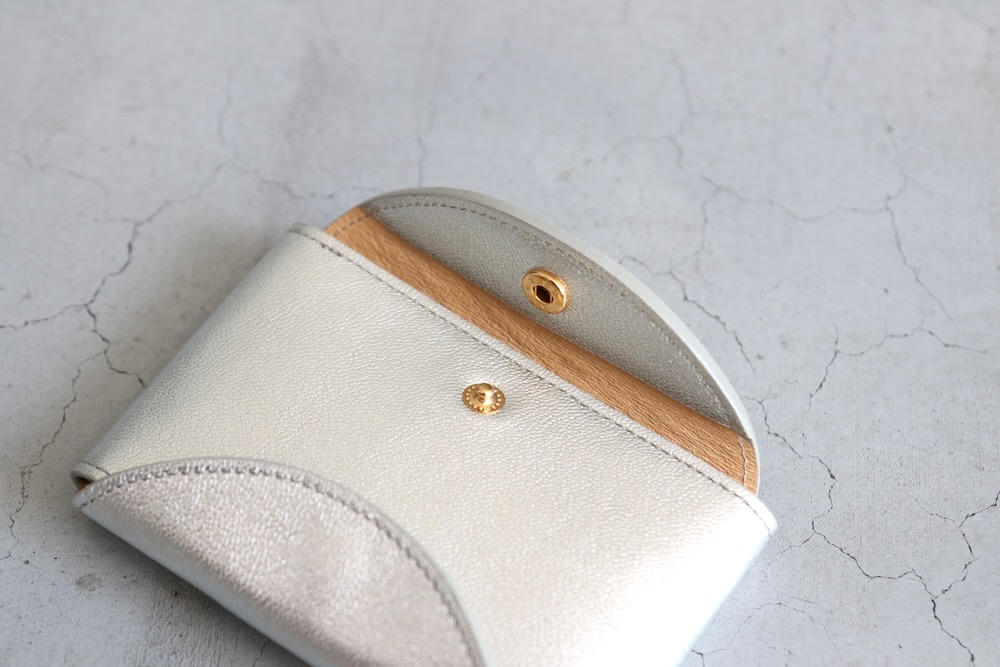 i ro se () "FOLD 2F CARD CASE"