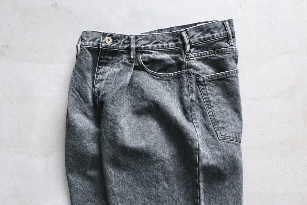 EVCON(���ӥ���) "1 TUCK BAGGY DENIM BIO"