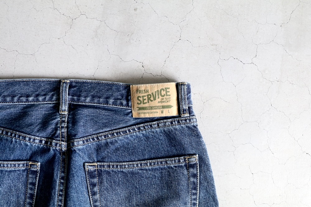 FreshService(�ե�å��奵���ӥ�) "CORPORATE DENIM FIVE POCKET PANTS"