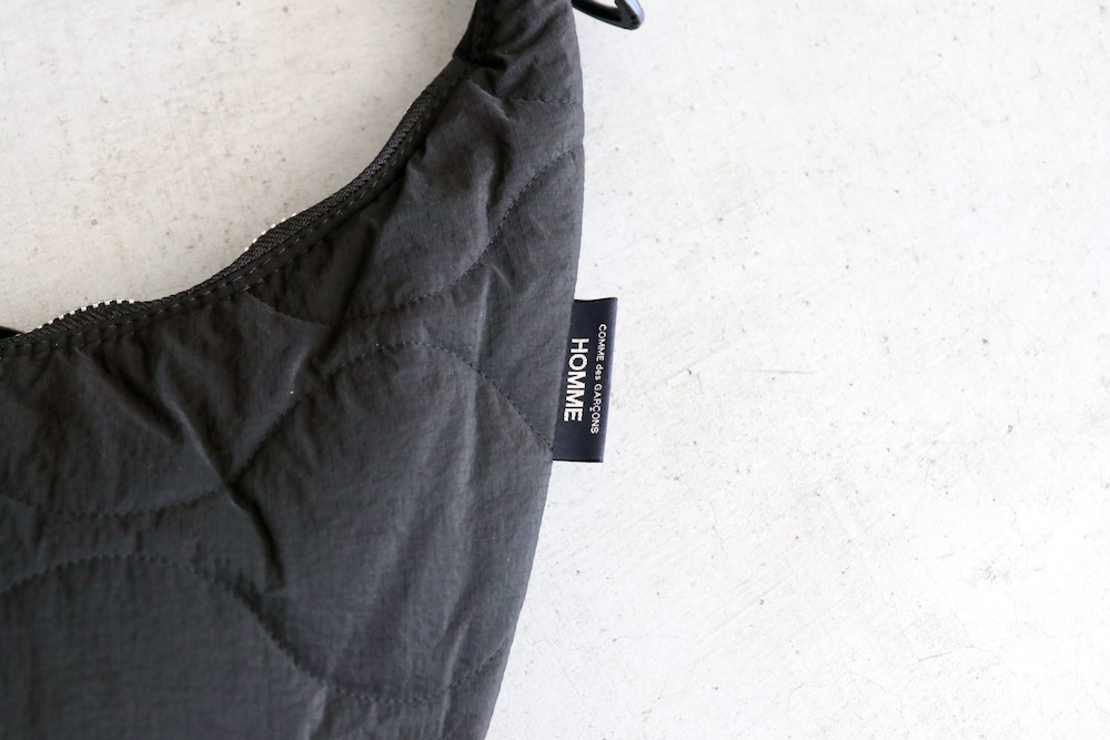 COMME des GARCONS HOMME(���� �� ����륽�󡦥���) "�ʥ������åץ��ȥåץ���ƥ��󥰥��������Хå� HR-K205-051"