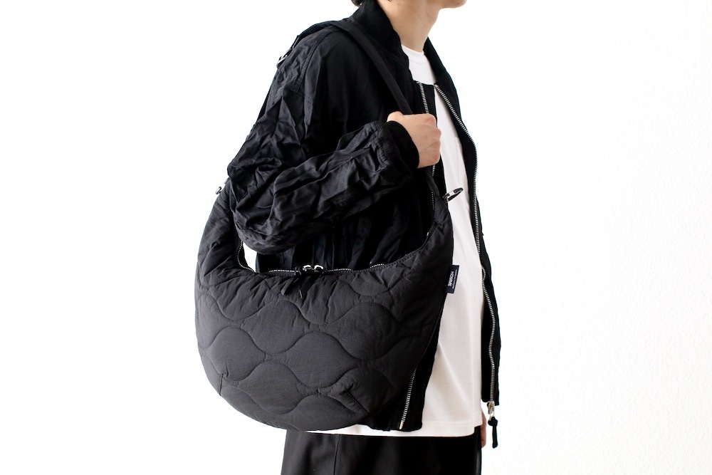 COMME des GARCONS HOMME(���� �� ����륽�󡦥���) "�ʥ������åץ��ȥåץ���ƥ��󥰥��������Хå� HR-K205-051"