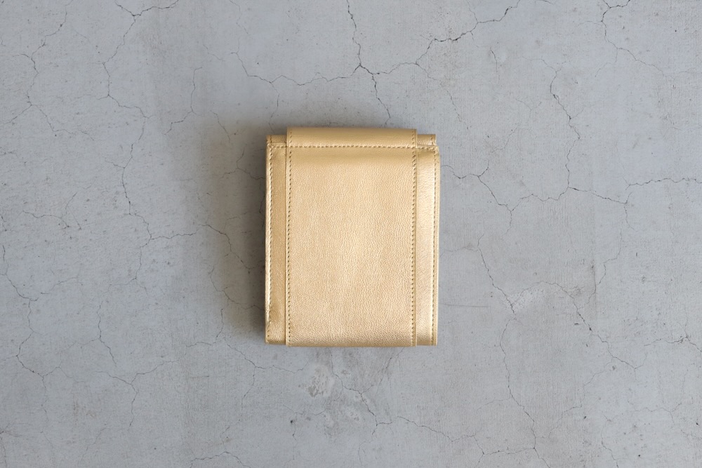 i ro se () "FOLD 2F WALLET"