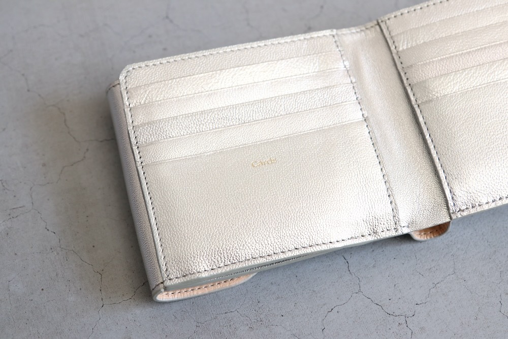 i ro se () "FOLD 2F WALLET"