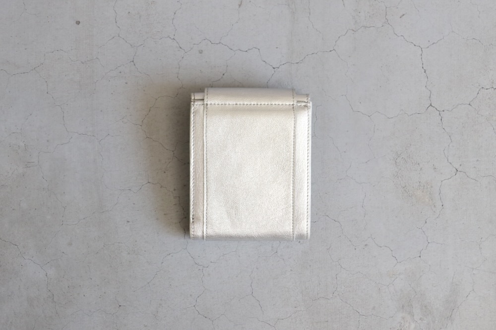 i ro se () "FOLD 2F WALLET"