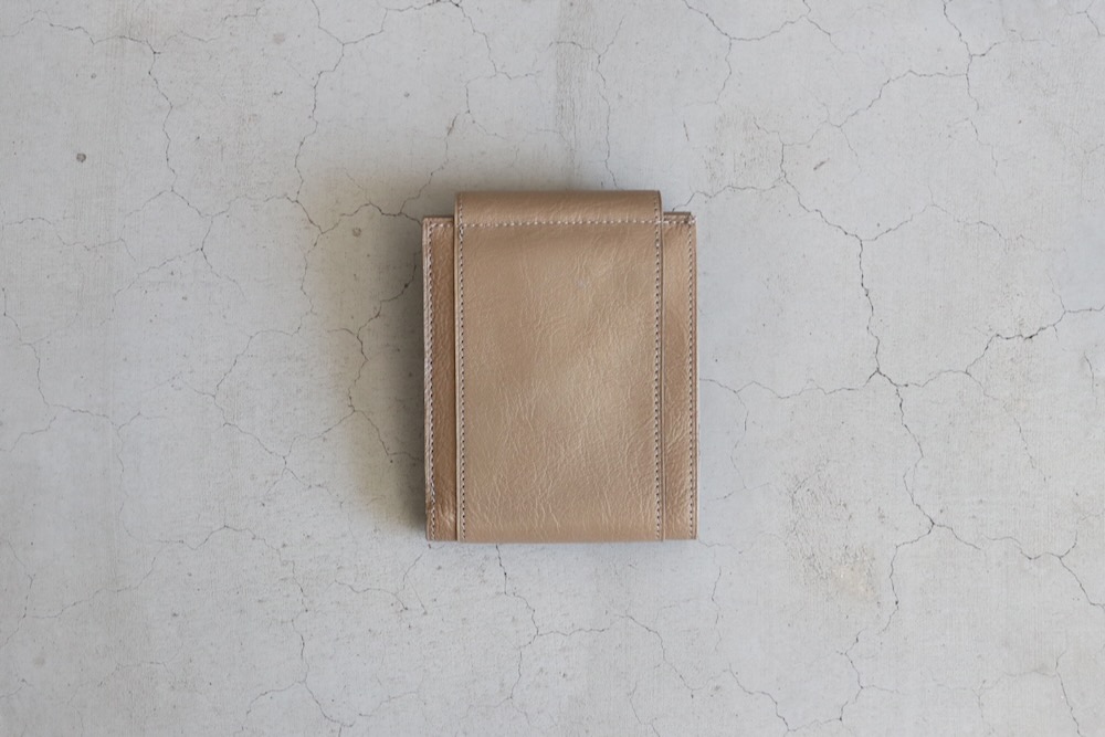 i ro se () "FOLD 2F WALLET"