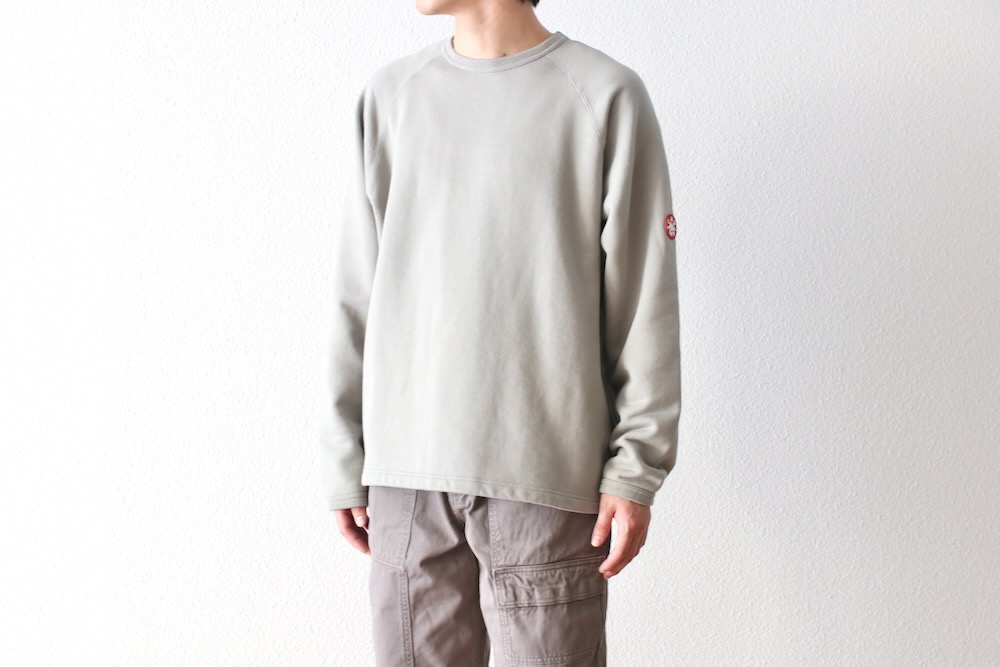 C.E(��������) "HALF PANEL RIB CREW NECK"