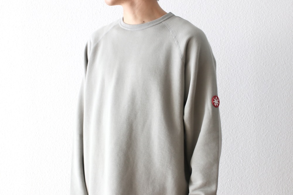 C.E(��������) "HALF PANEL RIB CREW NECK"