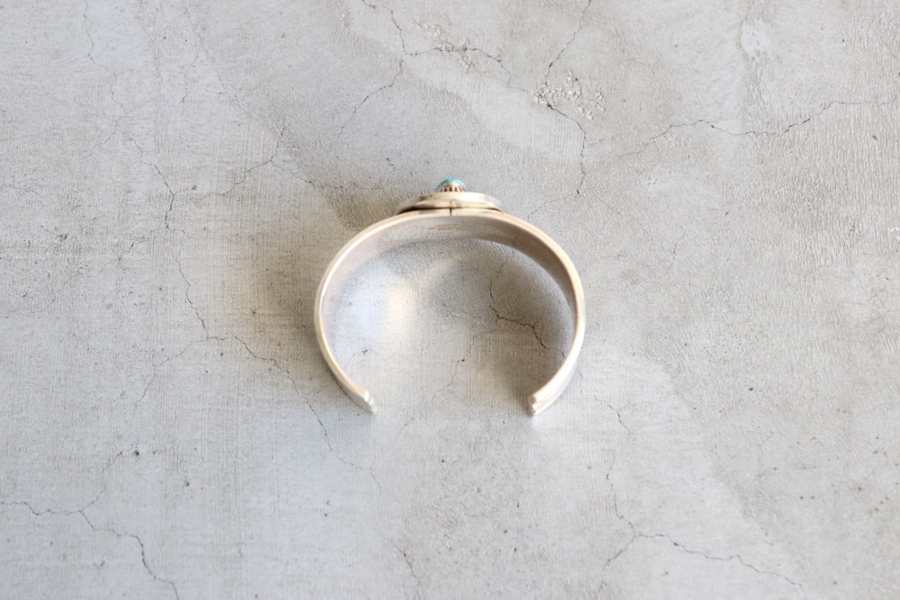 Indian Jewelry (����ǥ����� ���奨�꡼) "Silver Bangle - Leonard Nez -"