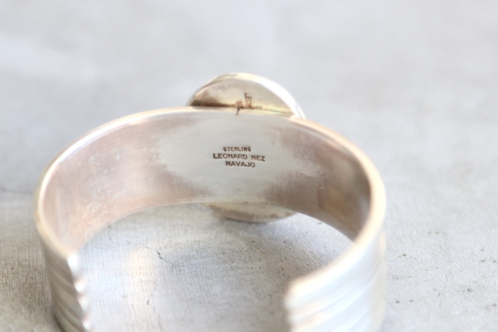 Indian Jewelry (����ǥ����� ���奨�꡼) "Silver Bangle - Leonard Nez -"