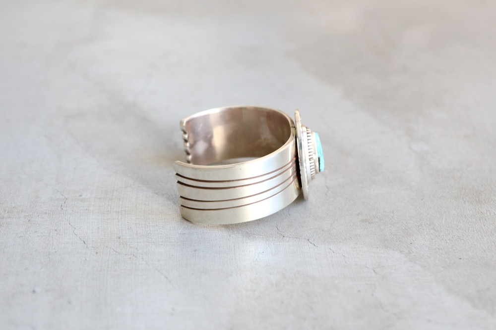 Indian Jewelry (����ǥ����� ���奨�꡼) "Silver Bangle - Leonard Nez -"