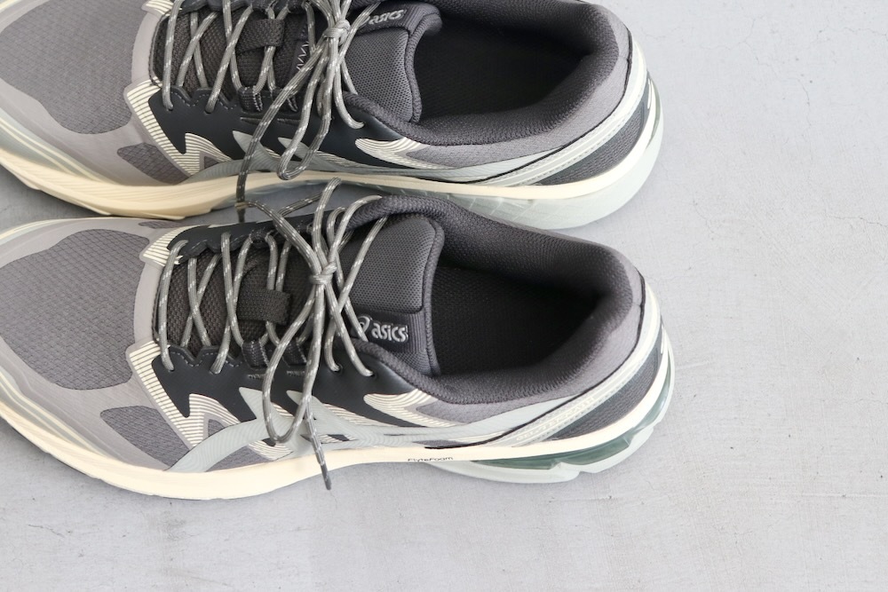 ASICS (å) "GEL-TERRAIN TRUFFLE GREY/SEAL GREY"