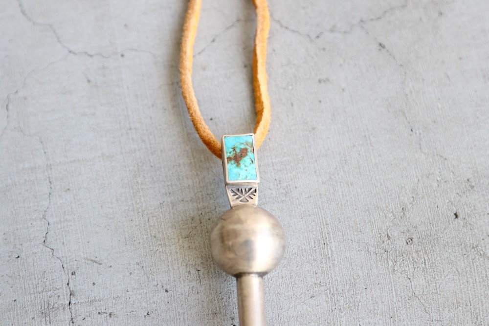 Indian Jewelry Falcon Trading Co. / F.T.C(����ǥ����󥸥奨�꡼ �ե��륳�� �ȥ졼�ǥ��� ����ѥˡ�) "Squash Blossom Pendant Turquoise square"
