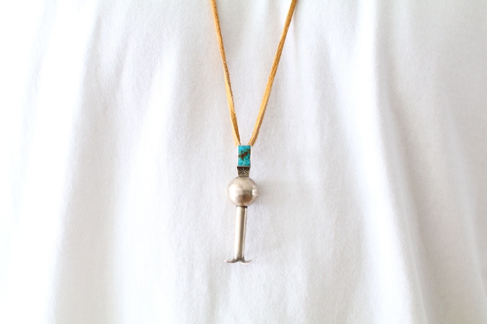 Indian Jewelry Falcon Trading Co. / F.T.C(����ǥ����󥸥奨�꡼ �ե��륳�� �ȥ졼�ǥ��� ����ѥˡ�) "Squash Blossom Pendant Turquoise square"