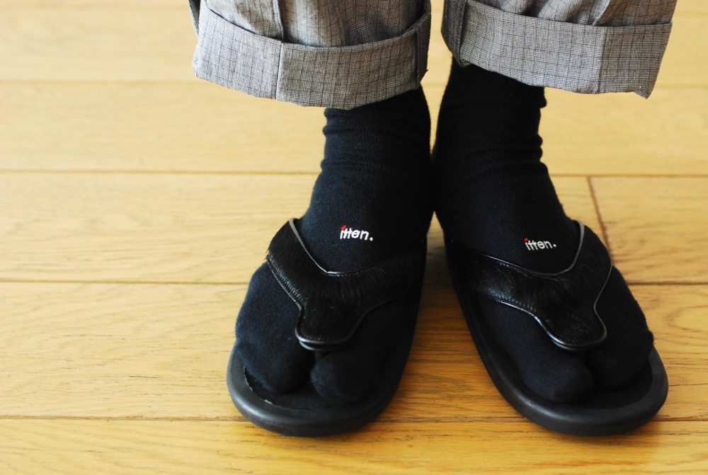 JoJo(祸) "BEACH SANDAL -Pony Ecsaine Leather-"