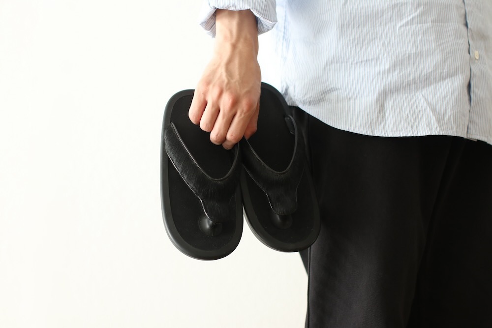 JoJo(祸) "BEACH SANDAL -Pony Ecsaine Leather-"