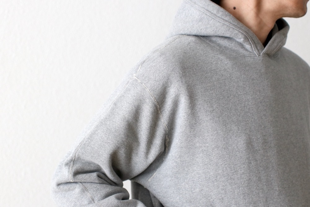 Unlikely (����饤���꡼) "Unlikely Split Raglan Sleeve Hoodie"