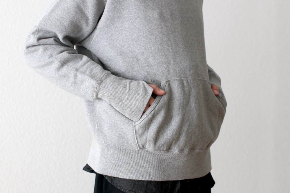 Unlikely (����饤���꡼) "Unlikely Split Raglan Sleeve Hoodie"