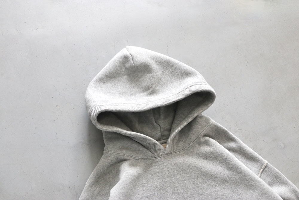 匿名配送】Unlikely Split Raglan Sleeve Hood Unlikely