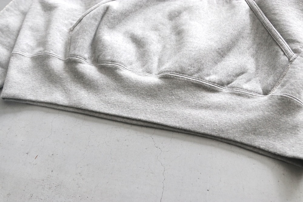 Unlikely (����饤���꡼) "Unlikely Split Raglan Sleeve Hoodie"